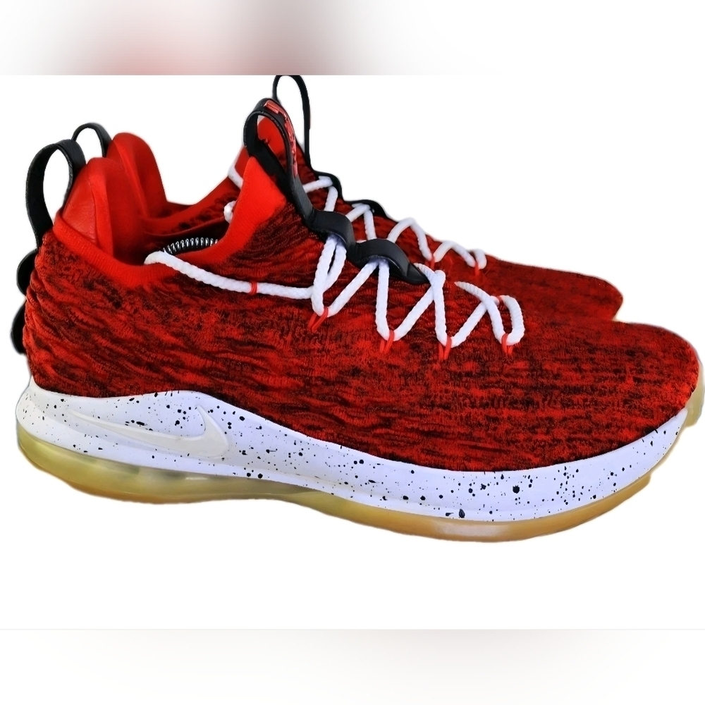 Nike LeBron 15 Low University Red Men's Size 10.5 (EUC)